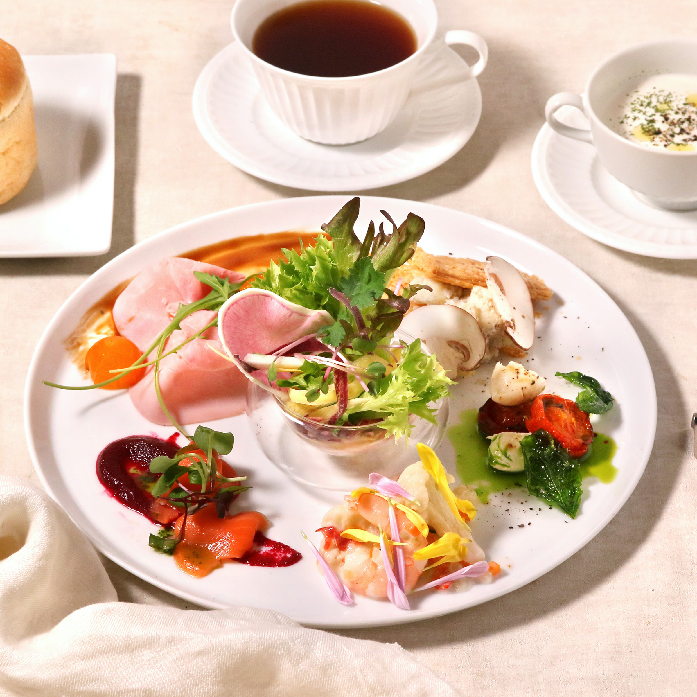 パレットプレート（季節のポタージュ＋パン＋ドリンク）
¥2,800